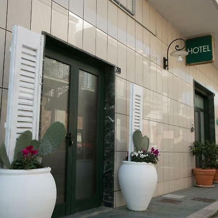 Hotel ビシェーリエ エクステリア 写真